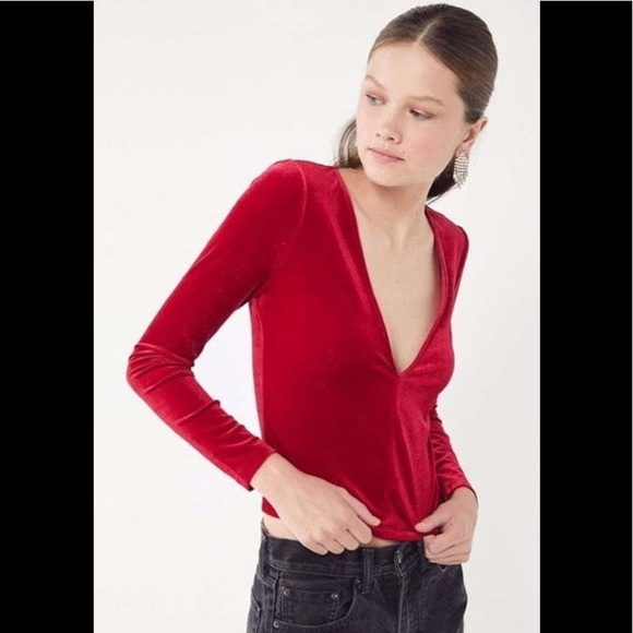 Urban Outfitters Bree Velvet V Neck Hot Pink Top - Picture 3 of 10